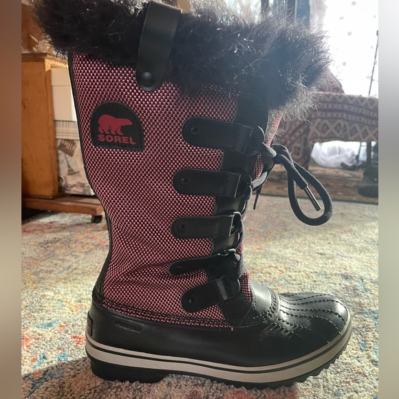 Sorel Tofino Winter Boots - Picture 2 of 9